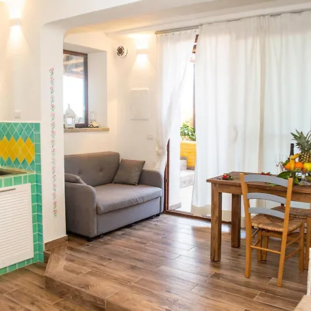 La Casa Di Eolo Rivolta Al Tramonto *