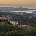 La Casa Di Eolo Rivolta Al Tramonto *