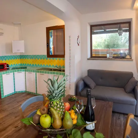 Vakantiehuis La Casa Di Eolo Rivolta Al Tramonto Porto Pozzo