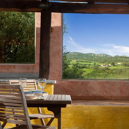 Vakantiehuis La Casa Di Eolo Rivolta Al Tramonto Porto Pozzo