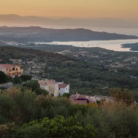 La Casa Di Eolo Rivolta Al Tramonto *